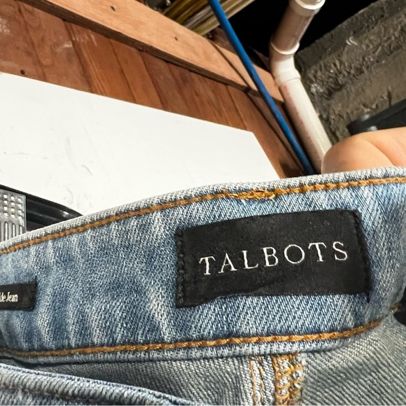 Talbots Modern Ankle Jeans with Pink Tape Detail Size 2 - Picture 7 of 9